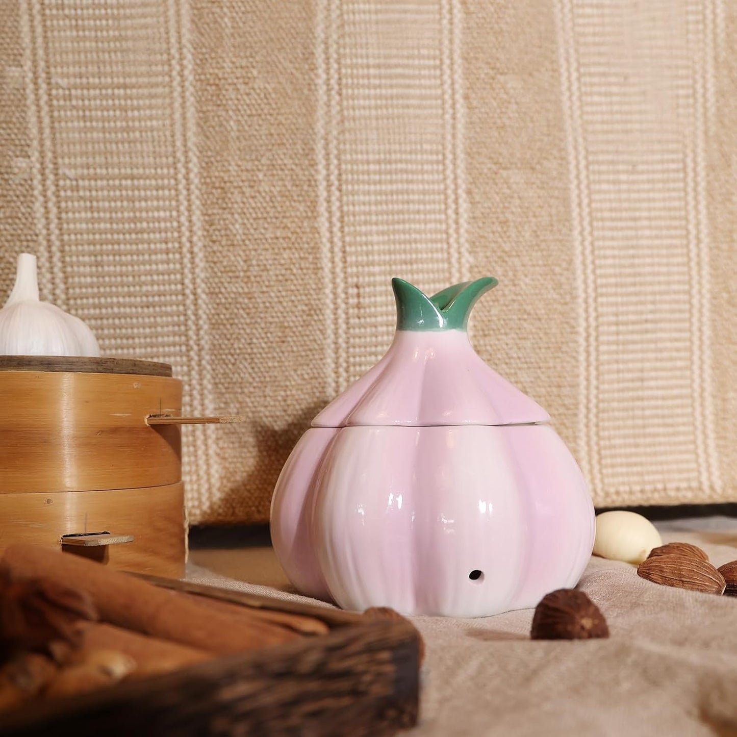 TOIVO Garlic Keeper for Counter，with Lid and Holes GarlicSaver,Garlic Holder Storage Container toKeep(purple)