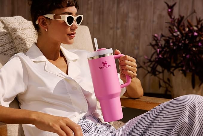 STANLEY Quencher H2.0 Tumbler with Handle and Straw 20 oz | Flowstate 3-Position Lid | Cup Holder Compatible for Travel | Insulated Stainless Steel Cup | BPA-Free | Spring Green
