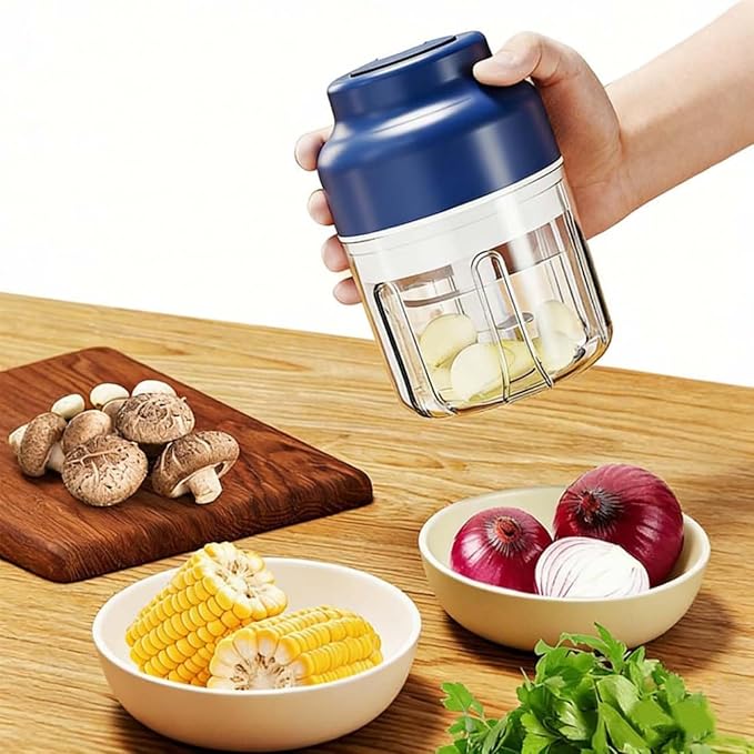Household Electric Garlic Crusher, Electric Garlic Chopper, Mini Portable Veggie Chopper with 4/6 Stainless Steel Blades, Wireless Rechargeable Food Cutter for Garlic, Onion, Chili (2PCS-C,250ML)